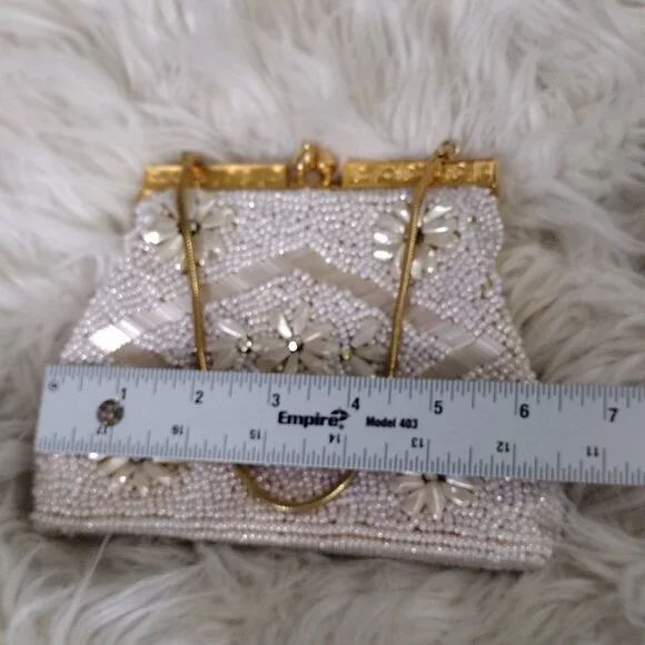 Vintage White Beaded Floral Evening Purse Gold Frame Handheld Clutch - Picture 10 of 11